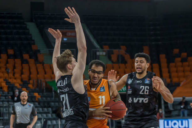 造性见长 造性见长