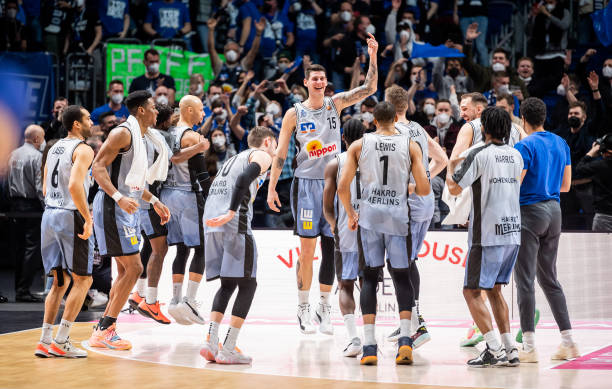 迅速成为F 迅速成为F