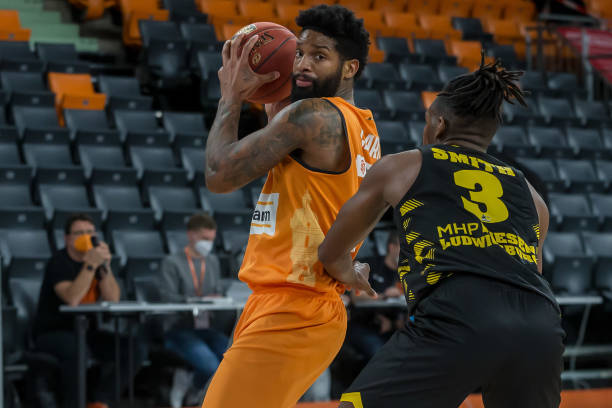 性一直饱受 性一直饱受