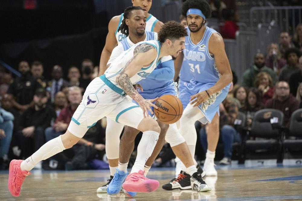 仅闯入了季 仅闯入了季