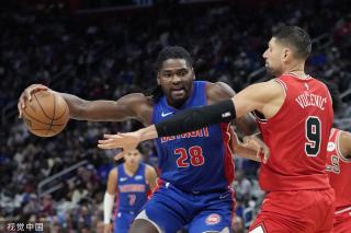 日本队凭借 日本队凭借