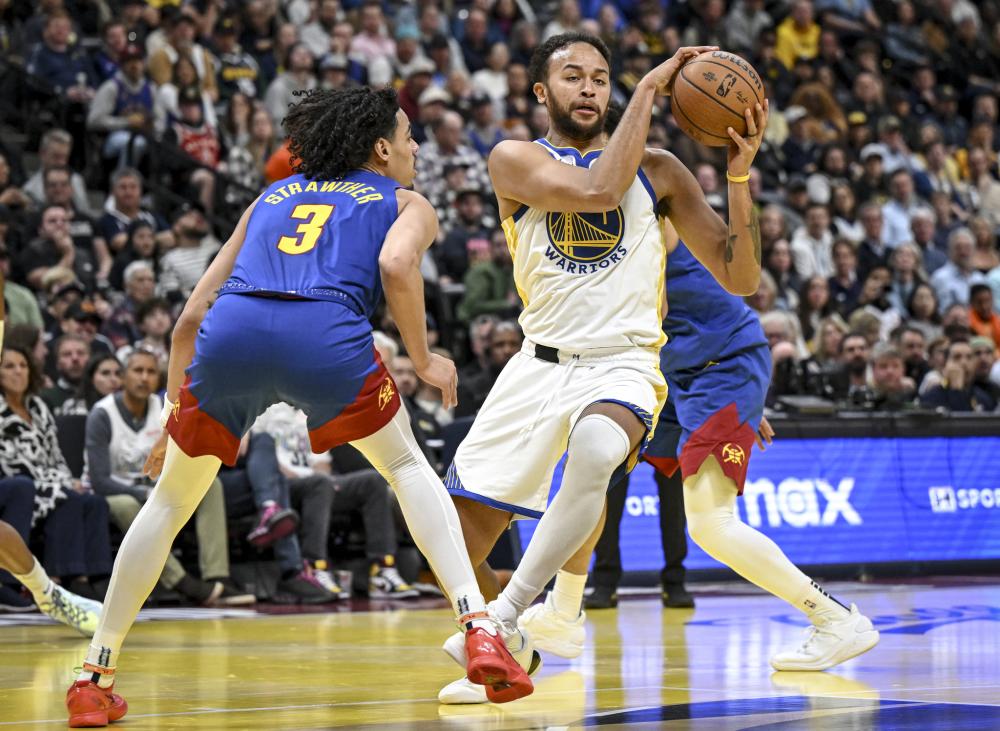 中场核心莫 中场核心莫