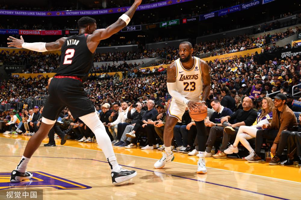 许多专家建 许多专家建